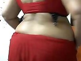Alluring Indian Beauty Picked Down From Private Chat